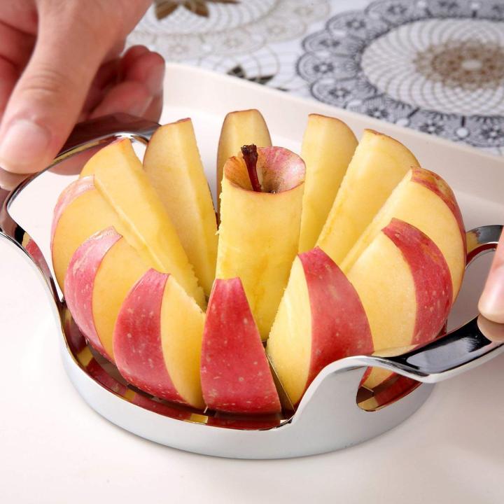 Apple%20Cutter/%20Fruit%20Cutter%20Stainless%20Steel%20-%20Image%204