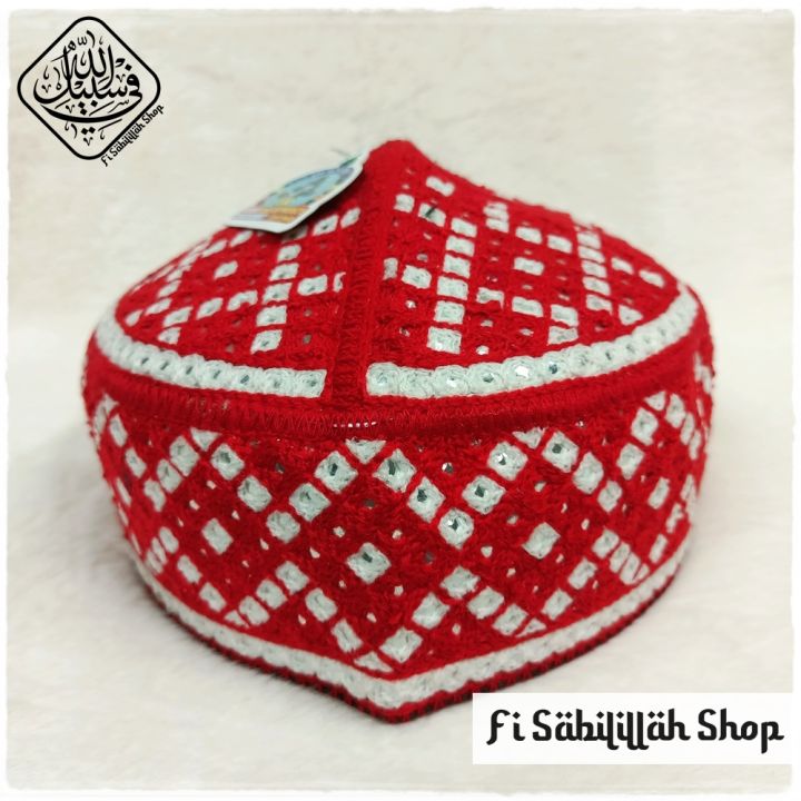 Pakistani%20Tupi%20-%20Islamic%20Product%20-%20High-quality%20Prayer%20Pakistani%20Tupi%20for%20men.%20-%20Image%204