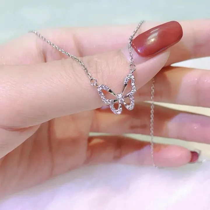 Vintage%20Hollow%20Out%20Design%20Butterfly%20Choker%20Necklace%20Fashion%20Women%20Clavicular%20Chain%20Imitation%20Paerl%20Necklace%20Jewelry%20Party%20Gifts%20-%20Image%204