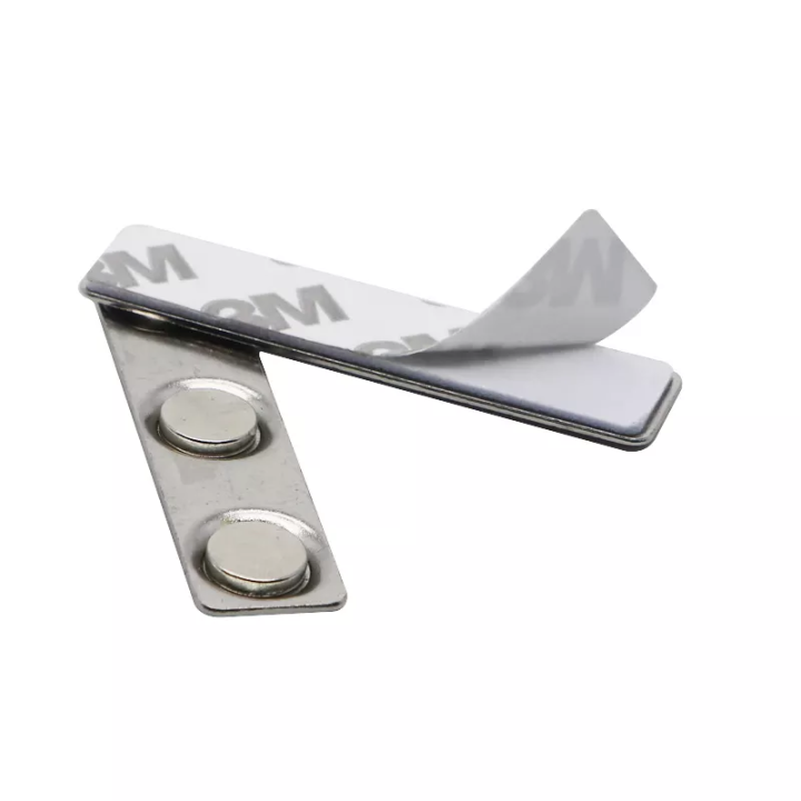 Magnetic%20Name%20Badges%20and%20Name%20Tag%20Magnet%20-%20Image%206