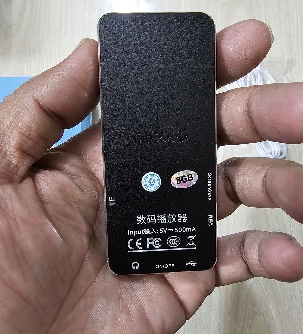 S08%20MP3%20MP4%20Music%20Player%208GB%20Button%20Touch%20Bluetooth%20FM%20-%20Image%208