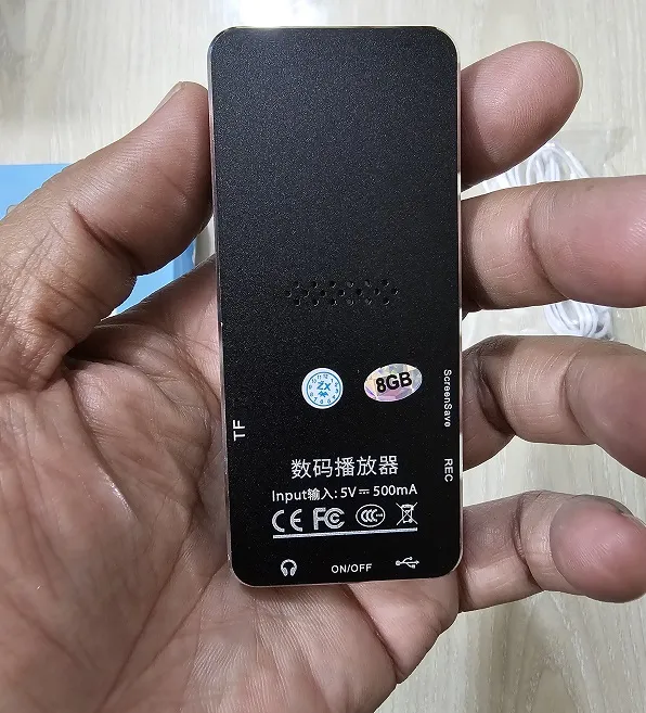 S08%20MP3%20MP4%20Music%20Player%208GB%20Button%20Touch%20Bluetooth%20FM%20-%20Image%208