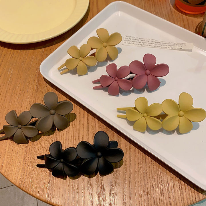 Korean%20Style%20Fashion%20Flower%20Hair%20Clip%20Non-Slip%20Matte%20Hair%20Claw%20Ponytail%20Holder%20Duckbill%20Clips%20For%20Women%20Girls%20Hair%20Accessories%20Yao%20Store%20-%20Image%202