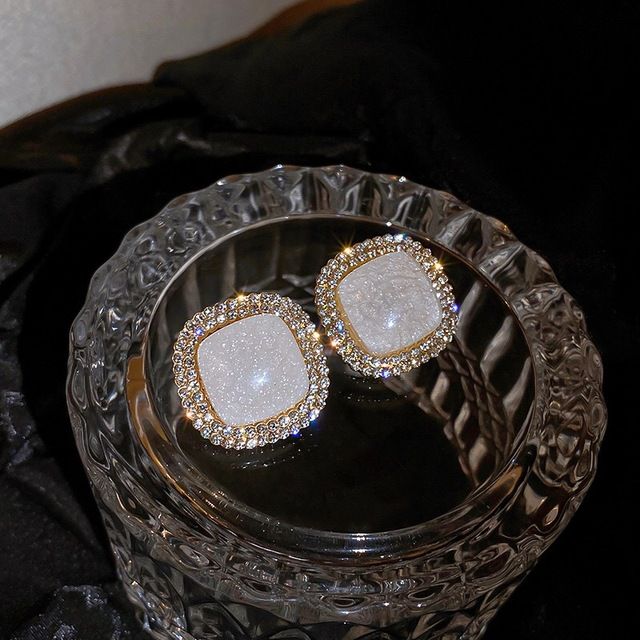 Fashion Iron Alloy Rhinestone Decor Geometric Stud Earrings For Women For Daily Decoration