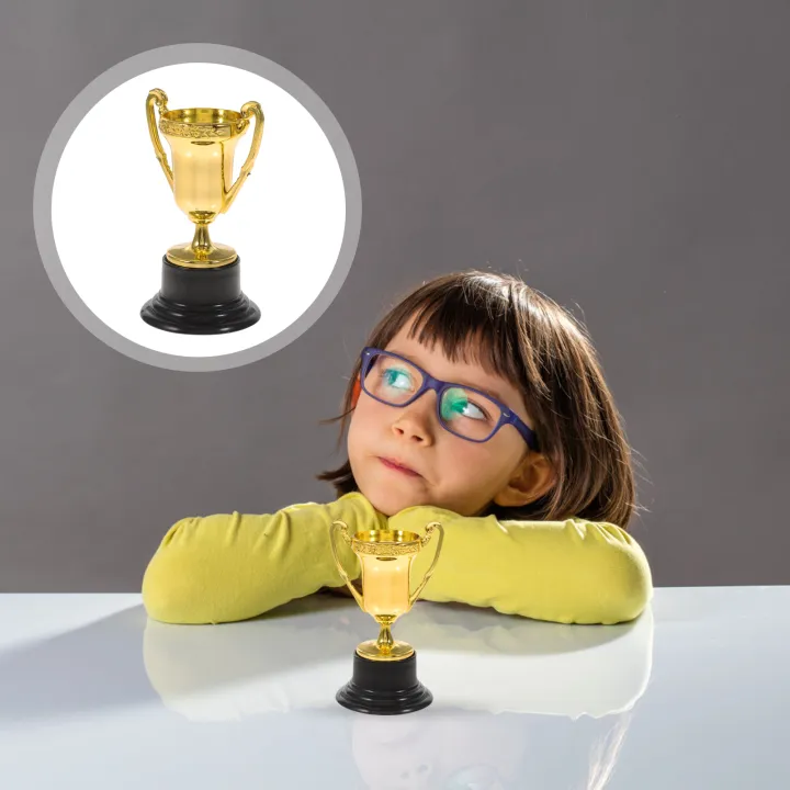 Mini%20Plastic%20Trophies%20For%20Party%20Children%20Early%20Learning%20Truck%20Toys%20Prizes%20Children'S%20Holiday%20Trophy%20Reward%20Giveaway%20-%20Image%204