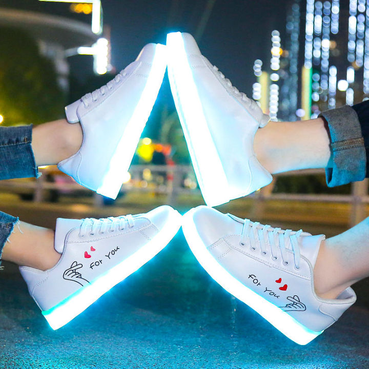 Rechargeable%20Light%20Shoes%20Male%20and%20Female%20Couple%20Shuffle%20Dance%20Shoes%20Student%20Casual%20Sports%20Shoes%20Light%20Running%20Shoes%20Luminous%20Dad%20Shoes%20-%20Image%209