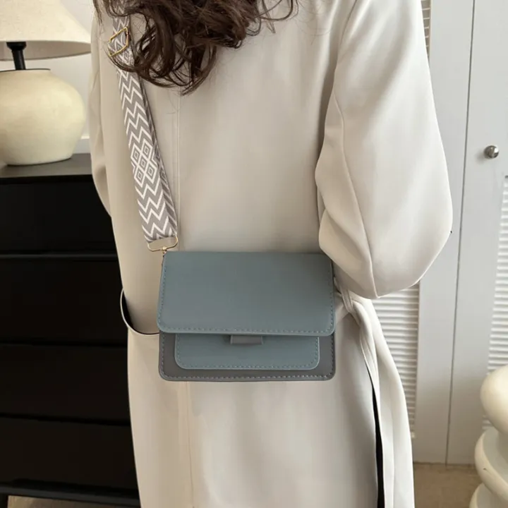 Fashion%20Wide%20Strap%20Crossbody%20Bags%20For%20Daily%20Used,%20Square%20Matte%20Pu%20Leather%20Shoulder%20Bags%20Handbags%20For%20Women%20-%20Image%204