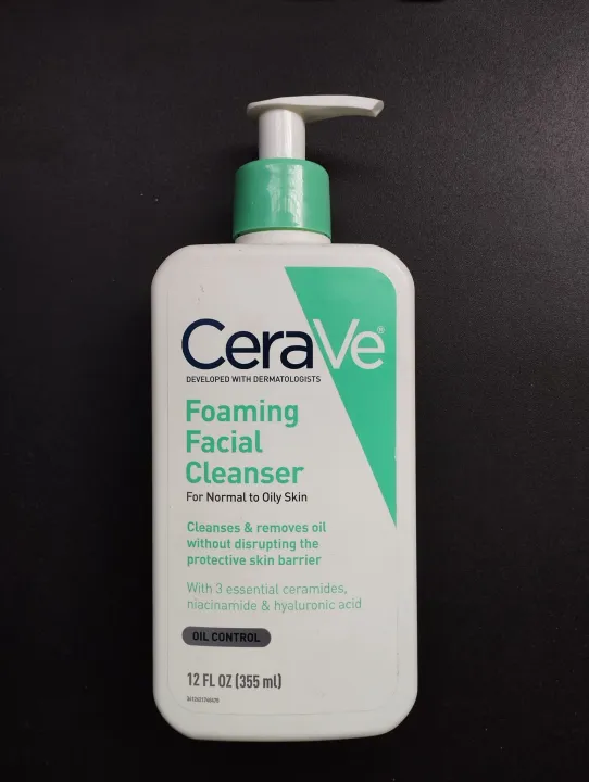CeraVe%20Foaming%20Facial%20Cleanser%20For%20Normal%20To%20Oily%20Skin%20355ml%20-%20Image%207