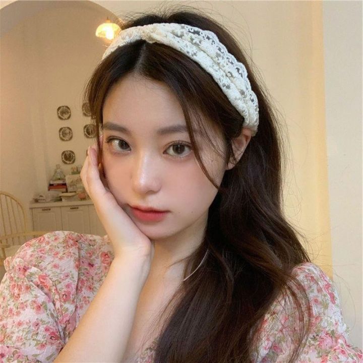 Fairy%20Lace%20Wide%20Hair%20Band%20-%20Spring%20Summer%20Headscarf%20-%20Adjustable%20Hair%20Styling%20Tools%20-%20French%20Ribbon%20Headband%20-%20Sweet,%20Pastoral%20Style,%20Korean,%20Elegant%20-%20Popular%20Hair%20Accessories%20-%20Image%206
