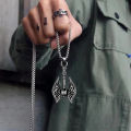 AliExpress cross-border e-commerce supply stainless steel men's Viking tomahawk pendant necklace titanium steel retro personality pendant. 