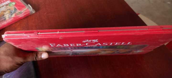 Upscaled%20Quality%20-%20Fabeer-Casteell%20Classic%20Coloured%20Pencils%20Tin%2036%20(since-1761)%20-%20Innovative%20Design%20-%20To%20Exprerience%20Greatness%20-%20Image%203