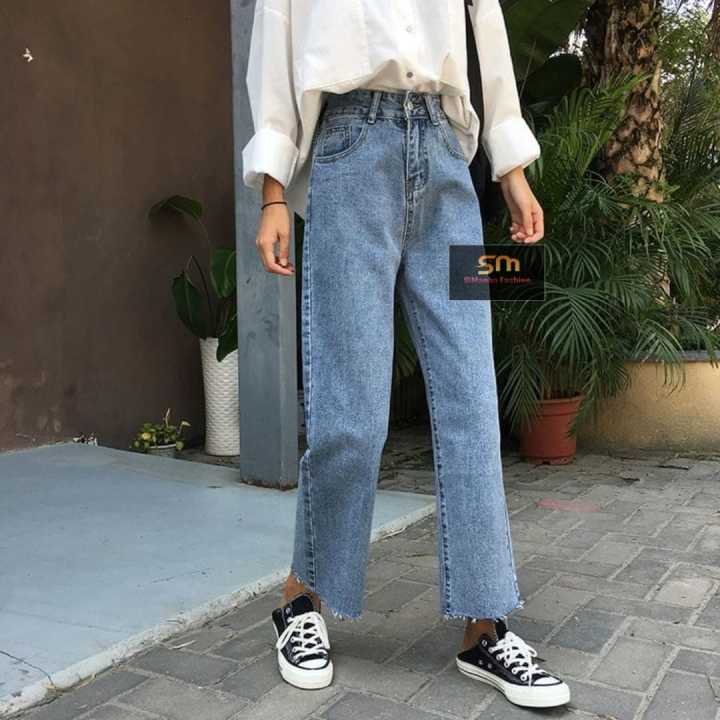 High-Waisted%20Baggy%20Jeans%20for%20Women%20-%20Stylish%20and%20Comfortable%20Fit%20-%20Image%204