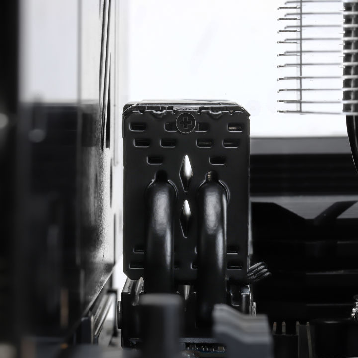 Thermalright%20HR10%20Pro%20M.2%20Heatsink%20Gen%205%20Ready%20-%20Image%204