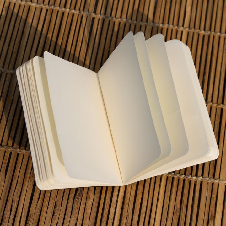 Pocket%20Series%20Black%20Grey%20Kraft%20Notebook%203-Pack%20-%20Image%207