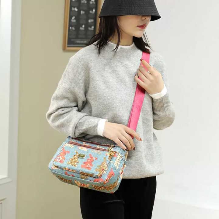 stylish%20women%20%20Korean%20Sports%20Travel%20Shoulder%20Bag%20-%20Image%205
