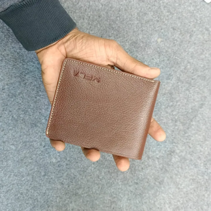 Fashionable%20Ultra%20Slim%20Single%20Part%20Leather%20Wallet%20for%20Men%20-%20Image%204