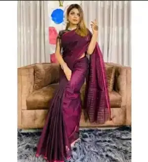 Exclusive%20Half%20Silk%20Chumki%20Saree%20For%20Women%20-Japani%20Silk%20Saree%20-%20Image%203