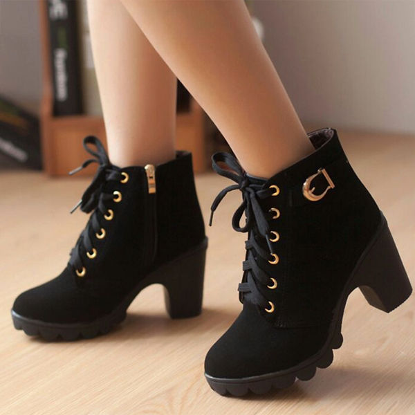 Black%20Ankle%20Boots%20for%20Women%20W.B.S-B3%20-%20Korean%20Design%20with%20Chain%20Accent%20and%20Pump%20Style%20-%20Image%206