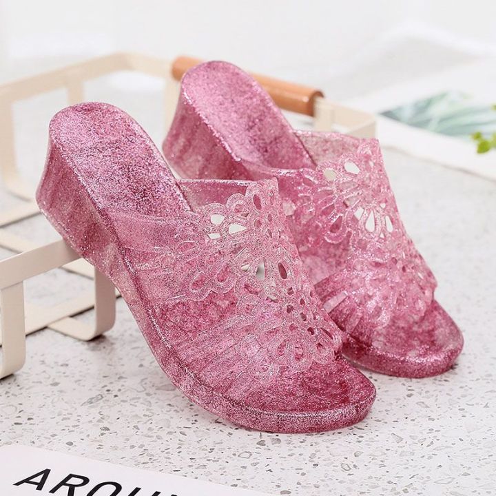 Hollow-out%20Beach%20Home%20Bathroom%20Slippers%20Non-Slip%20Crystal%20Vulcanized%20Rubber%20Slippers%20Women's%20Summer%20Platform%20High%20Heel%20Breathable%20Outer%20Wear%20-%20Image%206