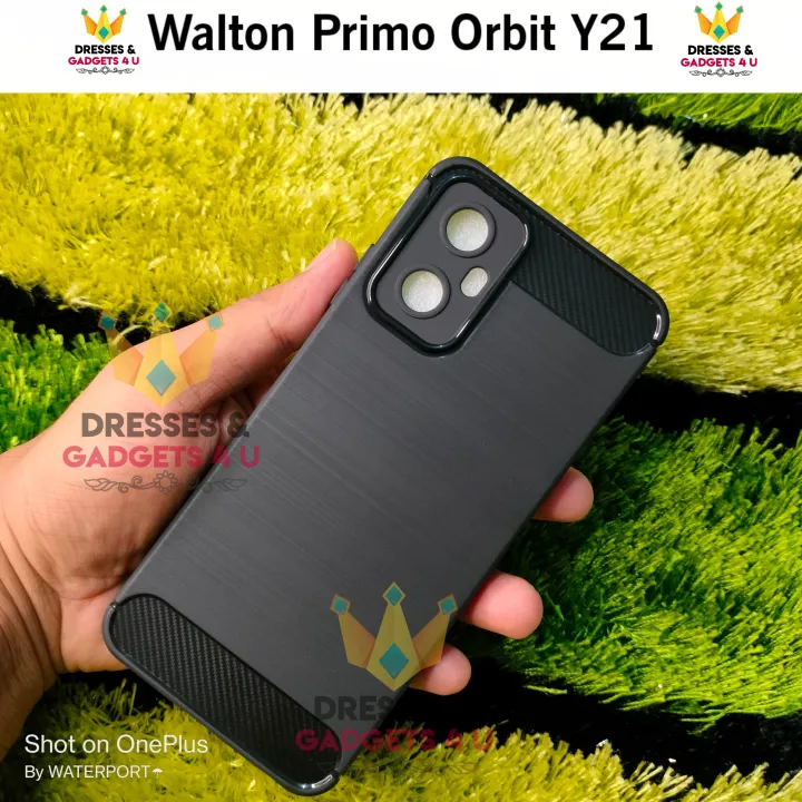 Walton%20Primo%20Y21%20Back%20Cover%20Soft%20Silicone%20With%20Carbon%20Fiber%20Design%20Luxury%20Premium%20Back%20Case%20Y21%20Walton%20Primo%20OrbitY21%20-%20Image%204