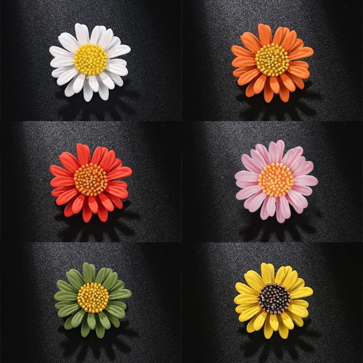 Creative%20Daisy%20Brooch%20Coat%20Girl%20Insect%20Sunflower%20Pin%20Brooches%20Jewellery%20Gifts%20For%20Women%20Brooch%20Pins%20Accessories%20-%20Hijab%20Pin%20-%20Image%202