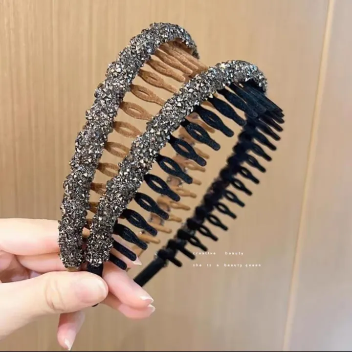 Retro%20rhinestone%20flocked%20headband%20for%20women,%20high-end,%20toothed,%20broken%20hair%20finishing,%20non-slip%20face%20wash,%20makeup%20headband,%20hairpin%20hair%20accessory%20-%20Image%204