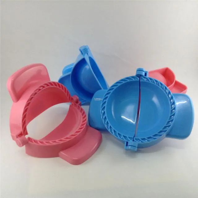 3%20Pieces%20Different%20Sizes%20Momo%20Dumpling%20Maker%20Kuli%20Pitha%20maker%20Mold%20Press%20Dow-Made%20of%20heavy-duty%20food-grade%20plastic%20for%20durability%20-%20Image%206