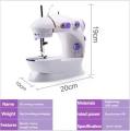 Mini Portable Electric Sewing Machine, Desktop Household Appliance, Night Light, Straight Line Hand Table, Two-Thread Kit. 