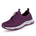 Spring old Beijing cloth shoes for the middle-aged and elderly breathable mesh mom shoes with a foot on the comfortable soft-soled granny shoes casual.