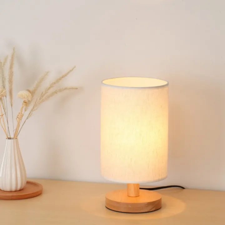 Round%20Bedside%20Table%20Lamp%20Nightstand%20Lamp%20with%20Fabric%20Shade%20and%20Solid%20Wood%20for%20Bedroom,%20Living%20Room%20Modern%20Office%20-%20Image%207