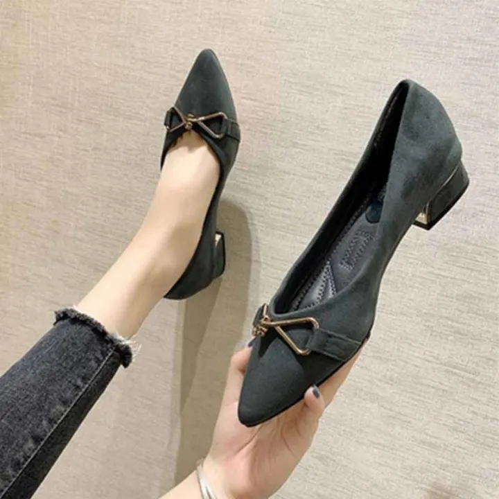 Chunky%20heel%20pointed-toe%20shoes%202024%20Summer%20New%20Fairy%20Wanwan%20Lei%20Style%20Gentle%20Mid%20Heel%20Fairy%20Lady%20Black%20High%20Heels%20-%20Image%202