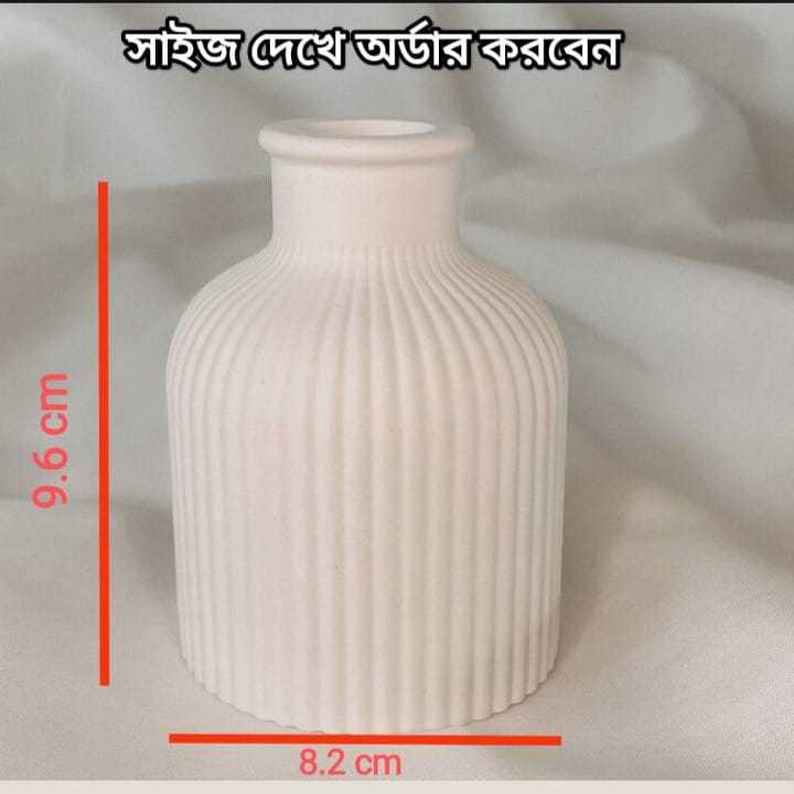 01%20Piece%20Designed%20flower%20vase%20-%20Image%202