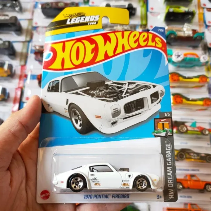 Hot%20Wheels%201970%20Pontiac%20Firebird%20White,%20Sclae%20-%201:64%20-%20Image%204