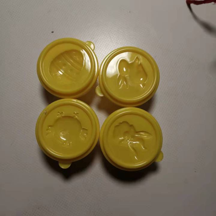 Mini cartoon bottle packaging with clay, available in 4 colors for loose clay