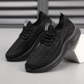A drop delivery summer new men's mesh breathable mesh shoes, soft soles, comfortable casual shoes, sneakers, non-slip and wear-resistant. 