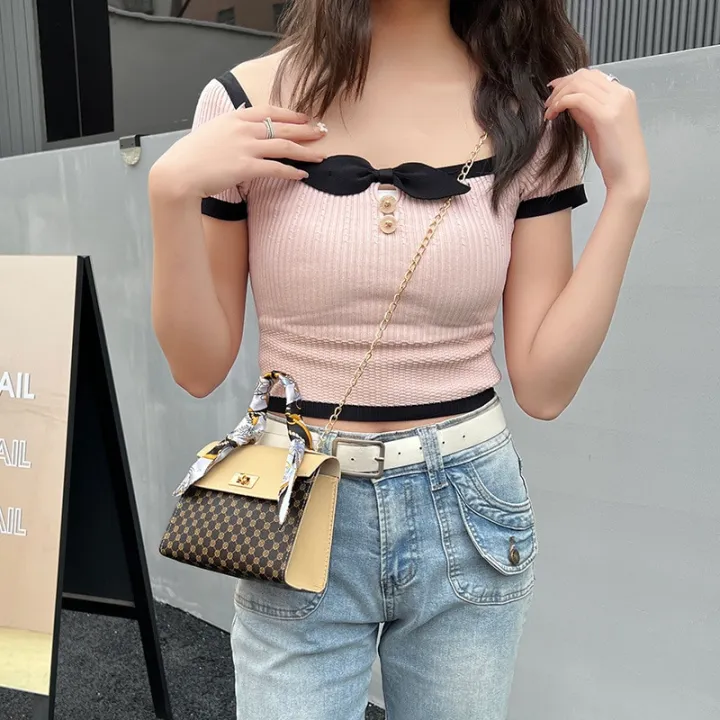 The%20Trendy%20Ladies%20Bags%20Are%20Fashionable%20and%20Casual,%20with%20Dot%20Print,%20Lock%20Buckle,%20Chain,%20Scarf,%20and%20Crossbody%20Small%20Square%20Bag%20-%20Image%202