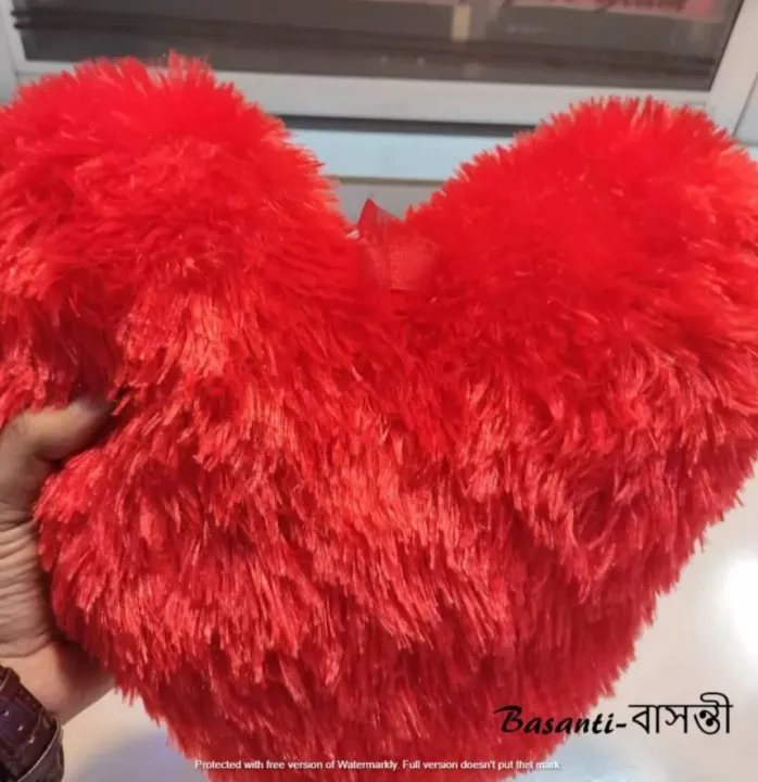 Love%20Soft%20Cushion/Heart%20Shape%20Pillow1Heart%20shape%20fluffy%20soft%20pillow%20or%20cushion%20for%20Valentine%20day%20love%20Gift%20-%20Image%203