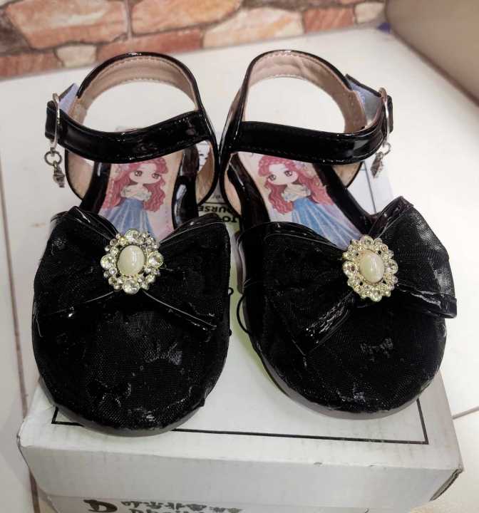 Kids%20princess%20sandals%20%20summer%20new%20baby%20ISA%20girls%20fashion%20bow%20soft%20soled%20anti%20slip%20beach%20shoes%20-%20Image%204