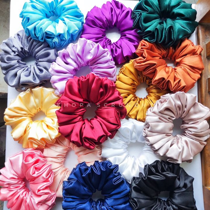 4%20Pcs/set%20Mini%20Size%20Satin%20Silk%20Scrunchies%20Hair%20Accessories%20Hair%20Band%20&%20Wrist%20Band%20by%20Khopa%20Scrunchy%20for%20Girls%20and%20Women%20-%20Image%202