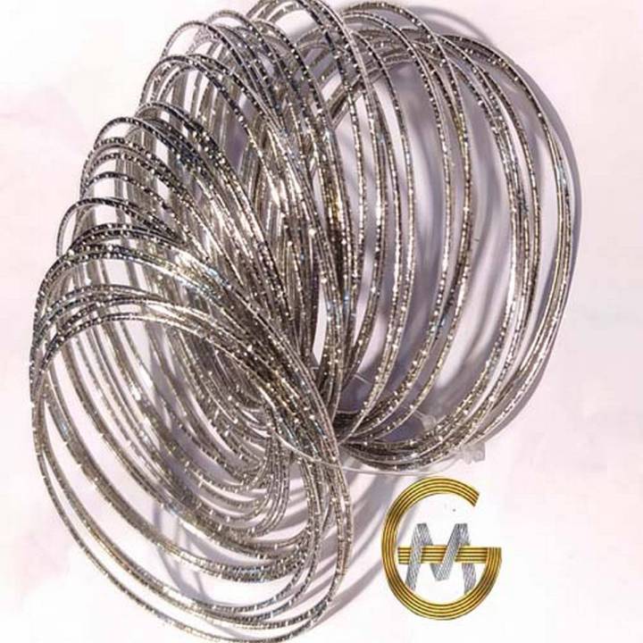 মহিলা এবং মেয়েদের জন্য সুন্দর চুড়ি/চুরি 48 পিস