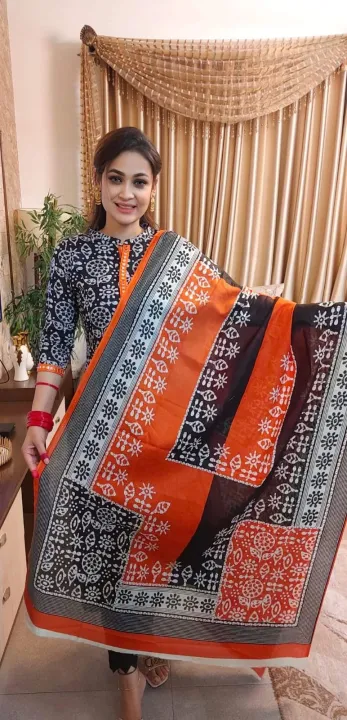 New%20Exclusive%20Cotton%20Unstitched%20Screen%20Print%20Fashionable%20And%20Comfortable%20Three-Piece%20Dress%20for%20Women%20-%20Image%202
