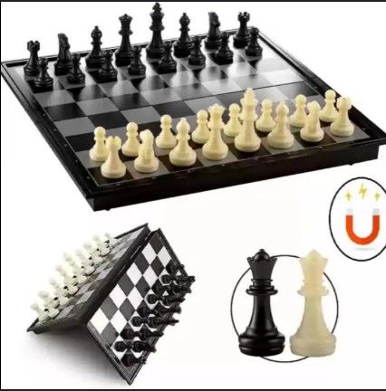 Chess%20Board%20-%20Magnetic%20&%20Folding-%20Mini%20Size%20(10%20inch%20x%2010%20inch)%20-%20Image%202