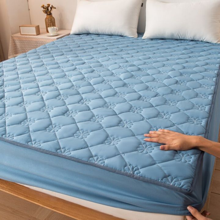 Thick%20Quilted%20Bed%20Cover%20Mattress%20Protector%20Bed%20Pad%20Queen%20King%20Size%20Breathable%20Anti-bacteria%20Non-slip%20Mattress%20Cover%20Fitted%20Sheet%20-%20Image%207