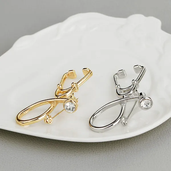 Metal%20Stethoscope%20Collar/Lapel%20Pin%20For%20Medical/Health%20Sector%20Professionals%20Brooch%20-%20Image%203