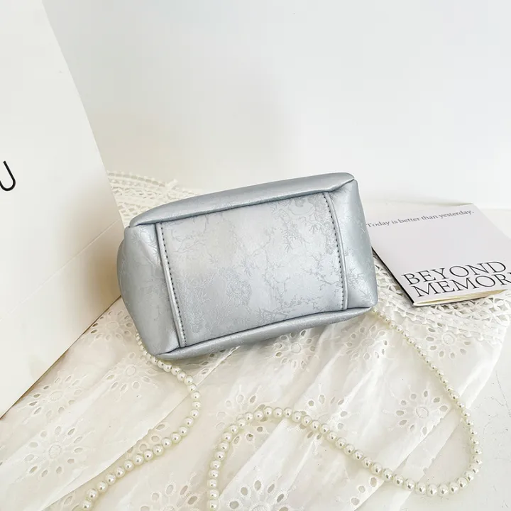 Beaded%20Bag%20Pearl%20Evening%20Party%20Clutch%20Women's%20Elegant%20Bag%20Luxury%20Brand%20Satchel%20Crossbody%20Sling%20Purse%20with%20Pearl%20Chain%20and%20Chains%20-%20Image%202