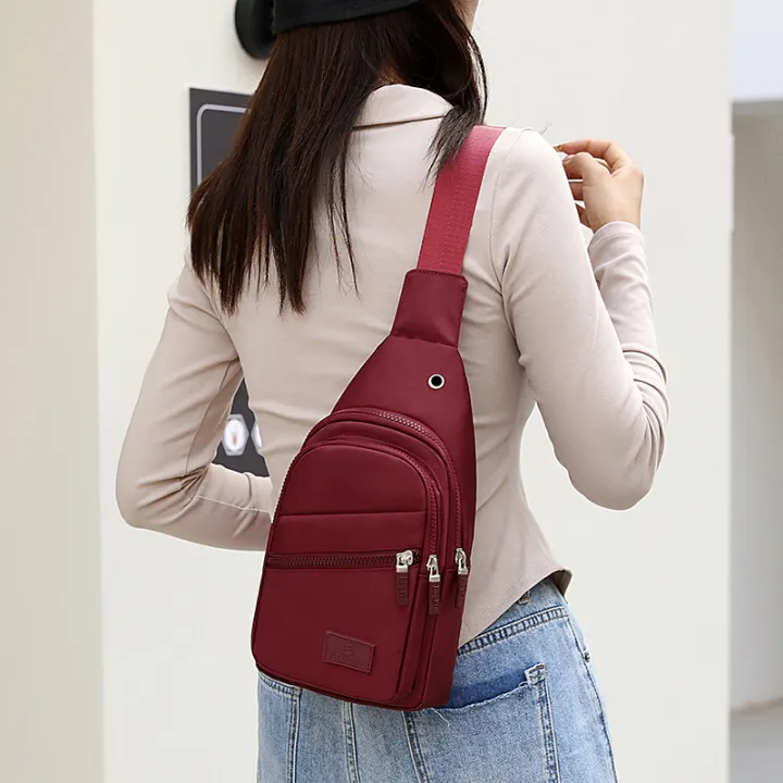 Chest%20bag,%20women's%20new%20Korean%20version%20fashion%20casual%20sports%20shoulder%20bag,%20lightweight%20chest%20bag,%20versatile%20travel%20crossbody%20backpack%20-%20Image%204