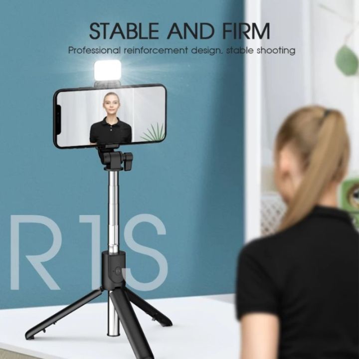 Bluetooth%20Selfie%20Stick%20with%20LED%20Tripod%20R1S%20Extendable%20Monopod%20Removable%20Mini%20Universal%20Remote%20360%20Adjustable%20Head%20Stand%20-%20Image%207