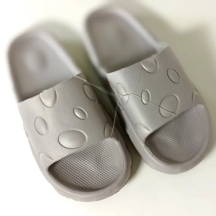 Slipper%20Soft%20%20Sandal%20for%20Men%20&%20Women%20(%20Random%20colour%20&%20Desizen%20)%20-%20Image%203