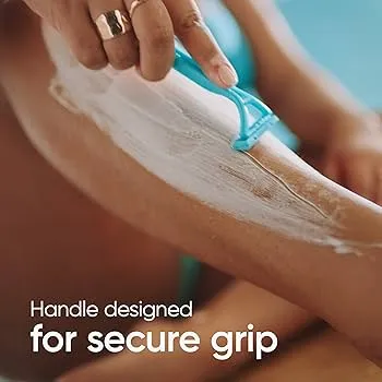 Refills%20%7C%20Venus%20Hair%20Removal%20Razor%20Blades/Refills/Cartridg%20for%20Women%20-%204%20Pieces%20%7C%20Aloe%20Vera%20-%20Image%203