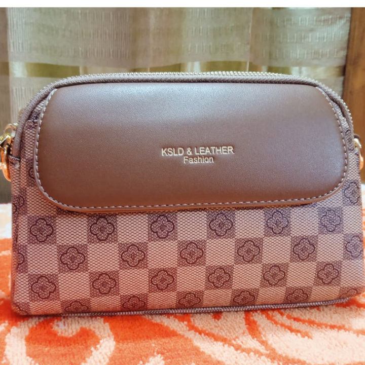 KSLD%20&%20LEATHER%20Fashion%20Crossbody%20Bag%20for%20Women%20%E2%80%93%20Elegant%20Patterned%20Shoulder%20Purse%20with%20Adjustable%20Strap%20-%20Image%203